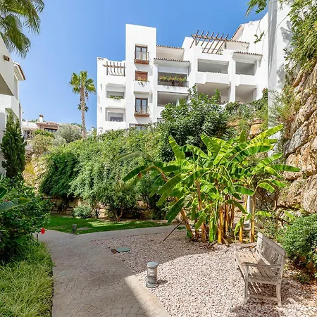 Beautiful Two-bed Mijas Golf Apartment